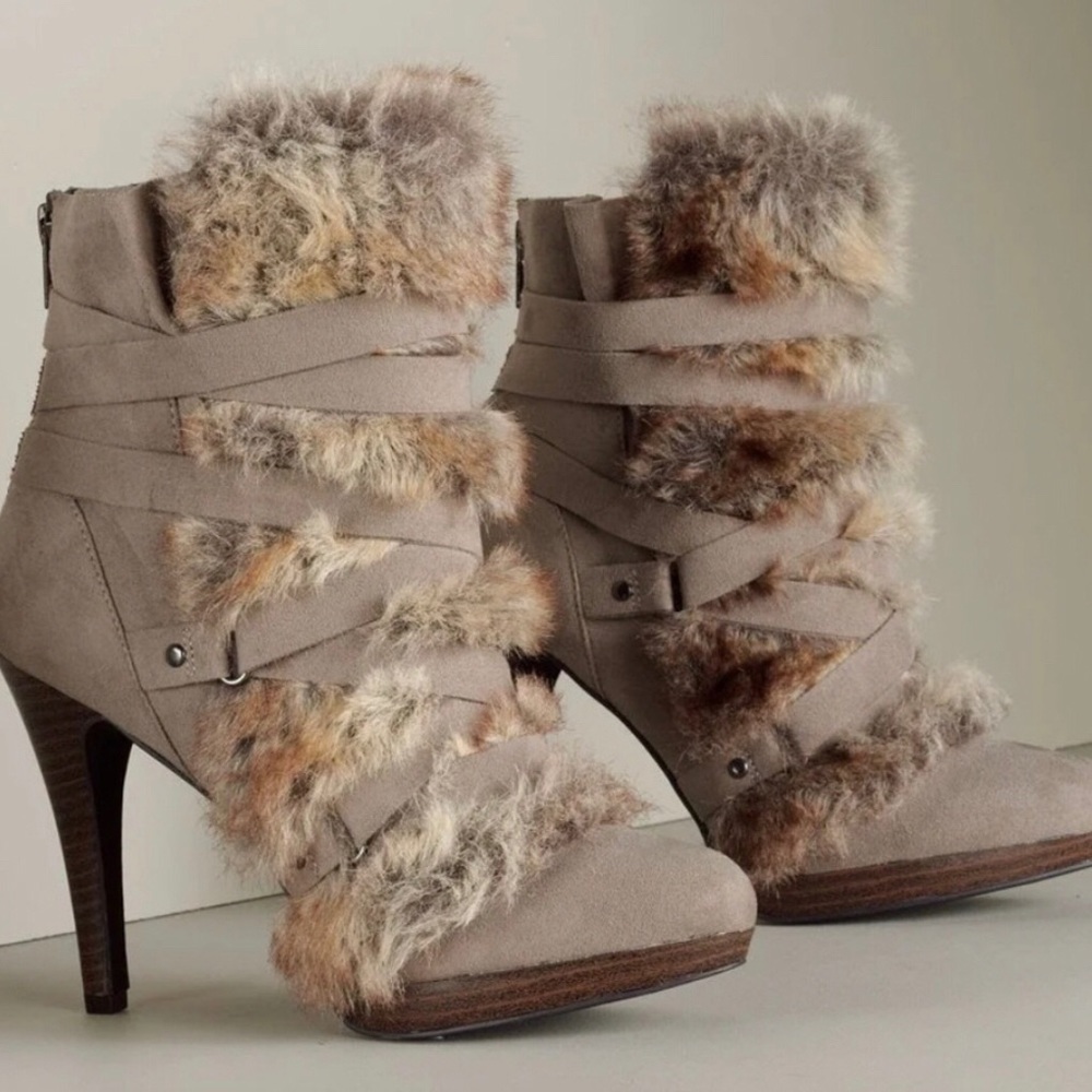 Elle Faux Fur Boots in size 8